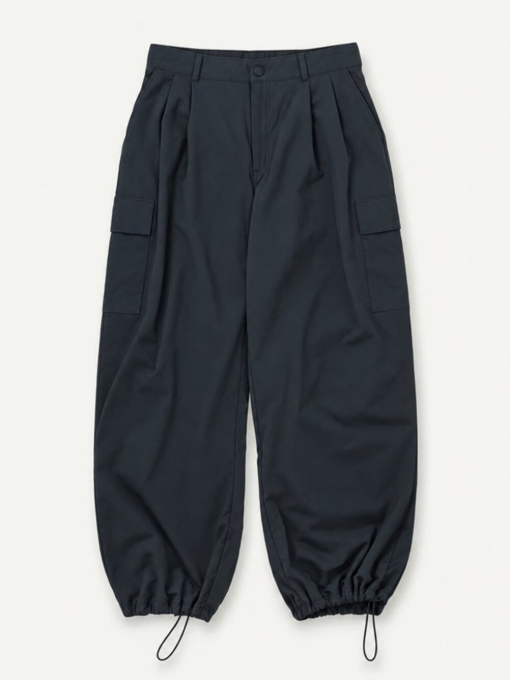 GAPFit To-Go Cargo Parachute Pants | Black | Size M